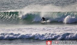 BertellaFrancesco-surfing