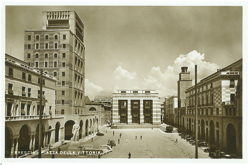 PIAZZA VITTORIA NELLA STORIA ATTRAVERSO LA FOTOGRAFIA